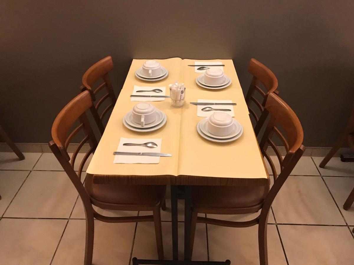 自由酒店 巴黎 外观 照片